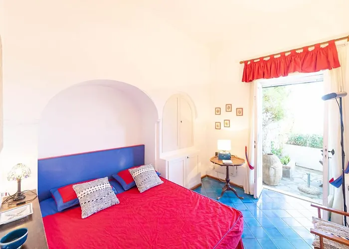 Le Tuie By Elite Capri