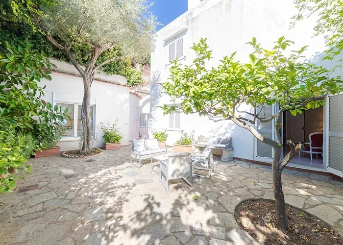 Willa Le Tuie By Elite *